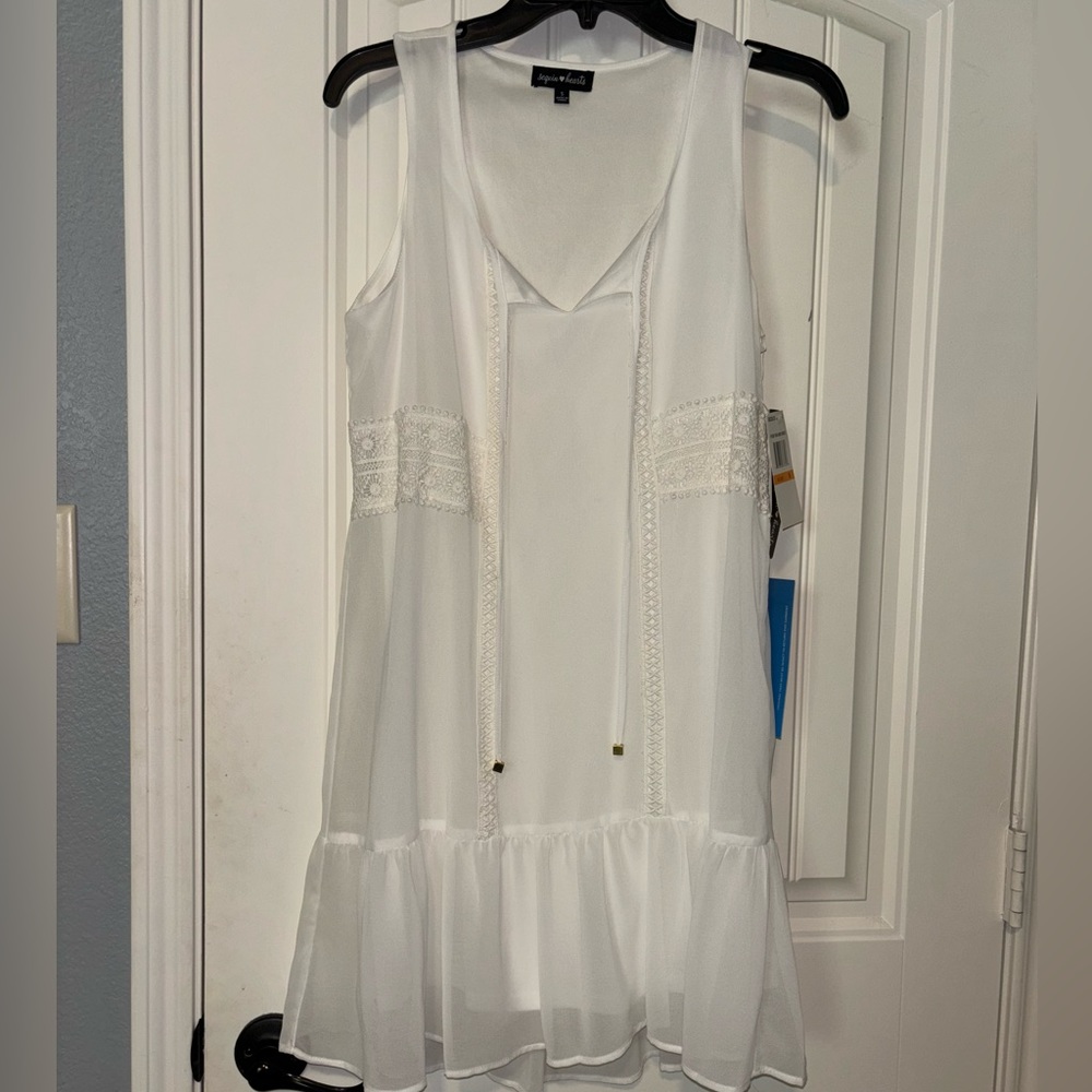 NEVER BEEN WORN simple white dress by Sequin Hearts